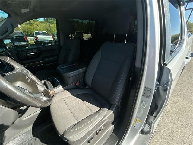 Photo of 2019 Silver Ice Metallic Chevrolet Silverado 1500