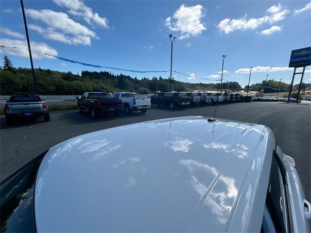 Photo of 2026 Summit White Chevrolet Trailblazer