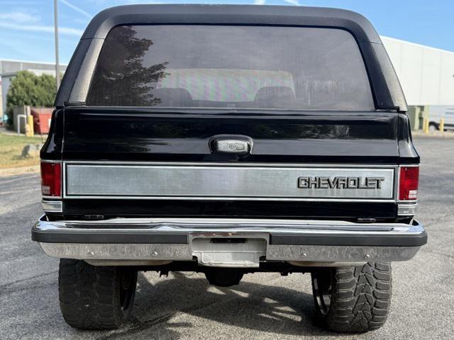 Photo of 1986 Black Chevrolet C10/K10