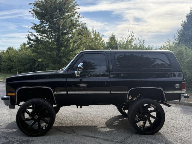 Photo of 1986 Black Chevrolet C10/K10