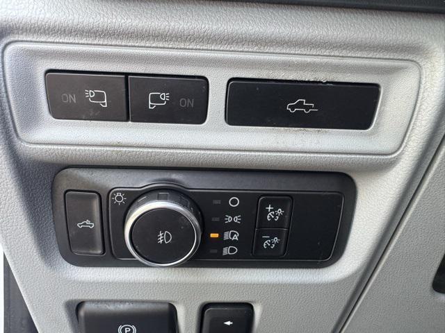 Photo of 2022 Star White Metallic Tri-Coat Ford F-150