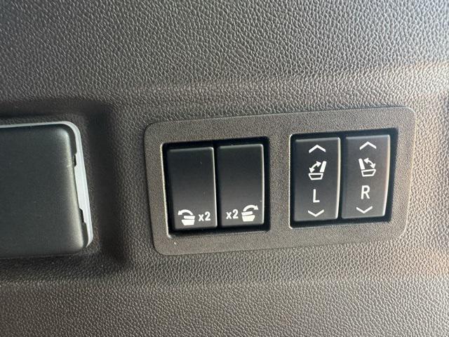 Photo of 2024 Pearl Beige Metallic GMC Yukon