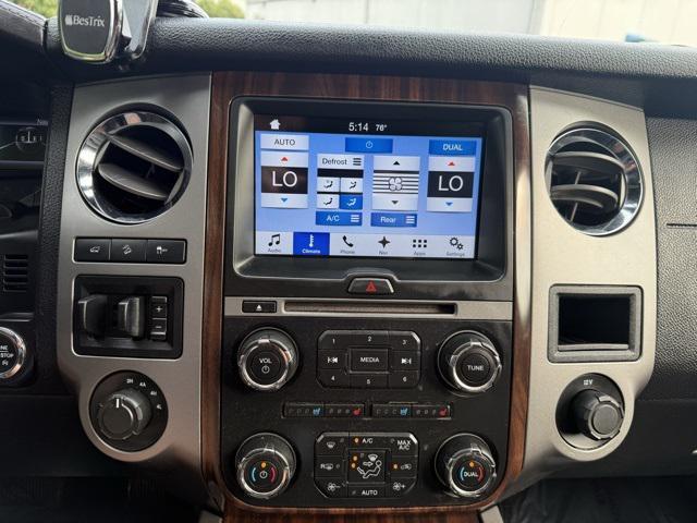 Photo of 2016 Oxford White Ford Expedition EL