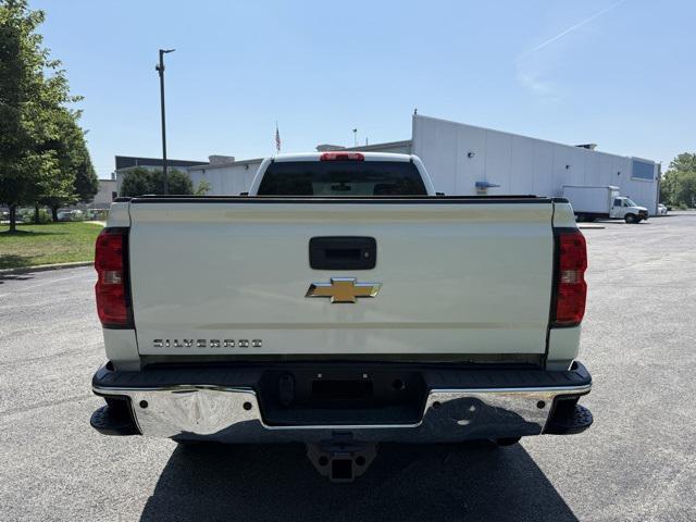 Photo of 2019 Summit White Chevrolet Silverado 2500