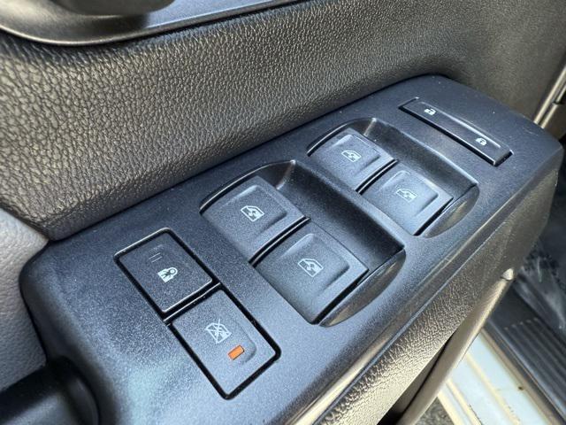 Photo of 2019 Summit White Chevrolet Silverado 2500