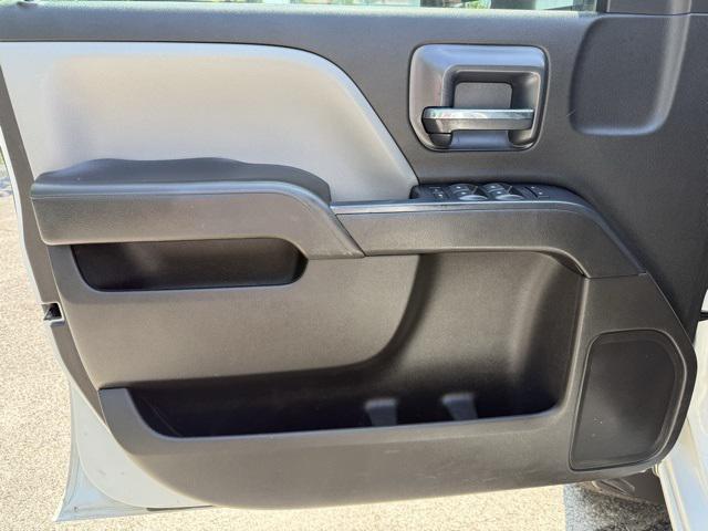 Photo of 2019 Summit White Chevrolet Silverado 2500