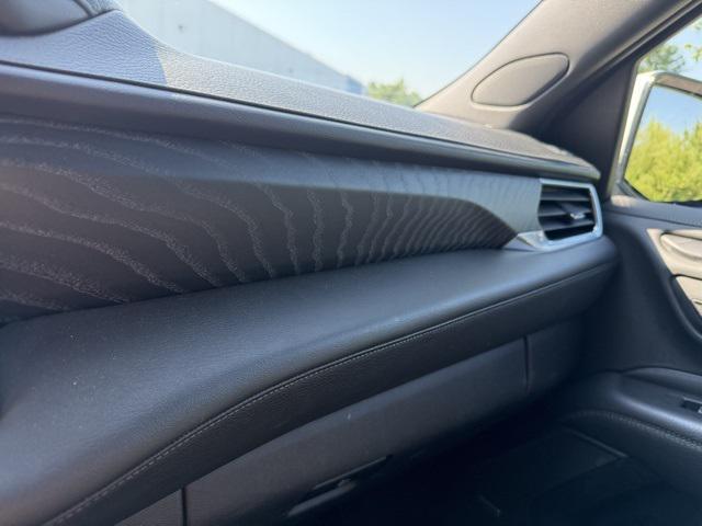 Photo of 2021 Summit White GMC Yukon