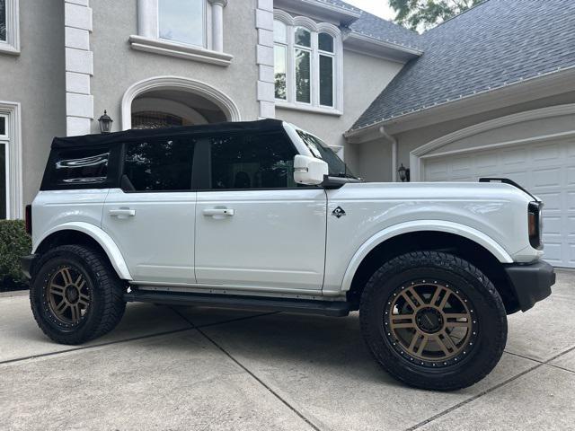Photo of 2022 Oxford White Ford Bronco