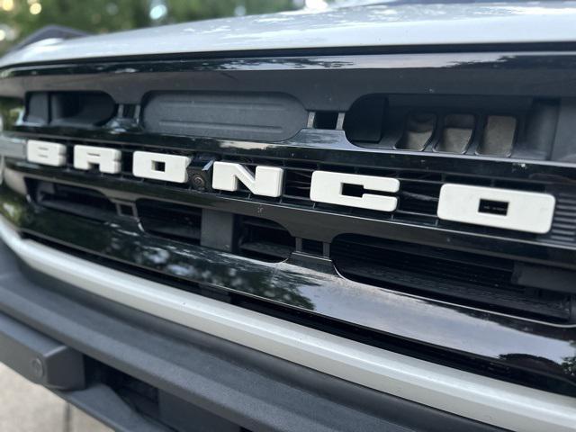 Photo of 2022 Oxford White Ford Bronco