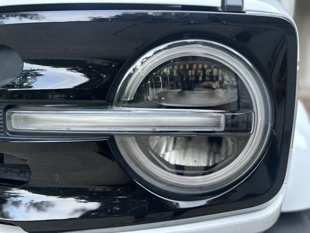 Photo of 2022 Oxford White Ford Bronco