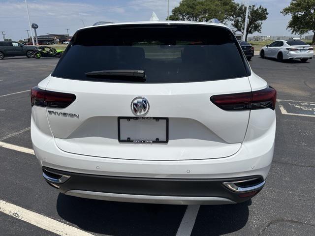 Photo of 2022 Summit White Buick Envision