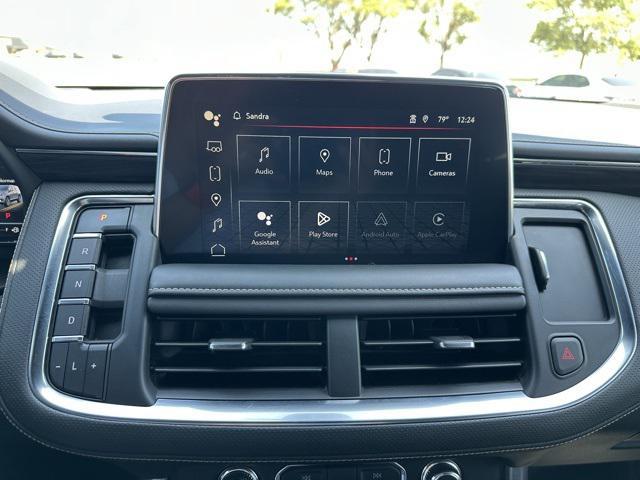 Photo of 2022 Summit White GMC Yukon XL