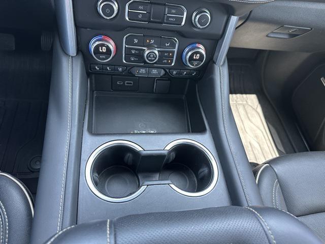 Photo of 2022 Summit White GMC Yukon XL