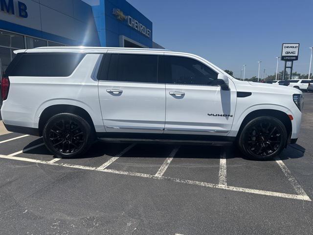 Photo of 2022 Summit White GMC Yukon XL