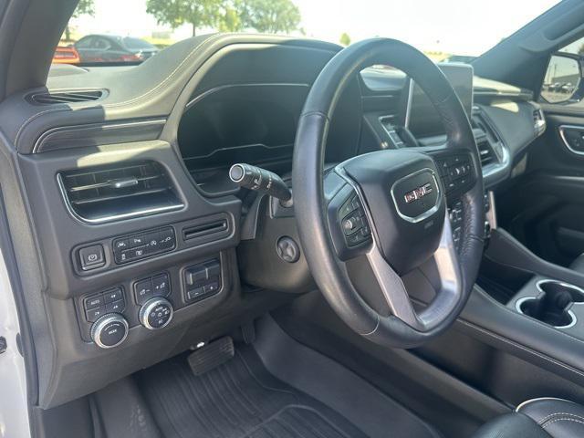 Photo of 2022 Summit White GMC Yukon XL
