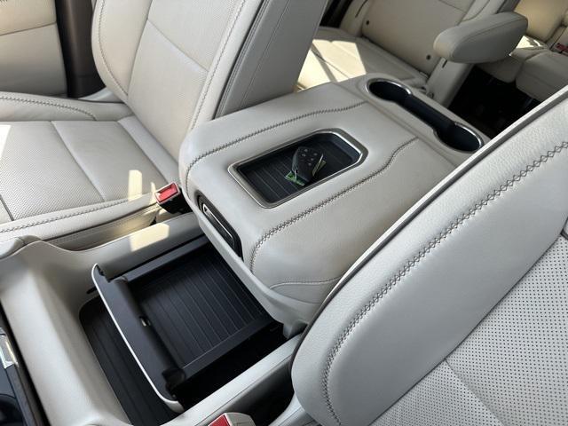 Photo of 2021 Pearl Beige Metallic GMC Yukon