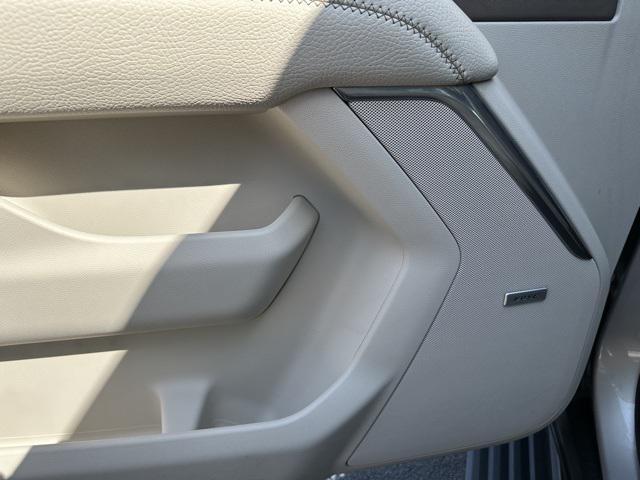 Photo of 2021 Pearl Beige Metallic GMC Yukon