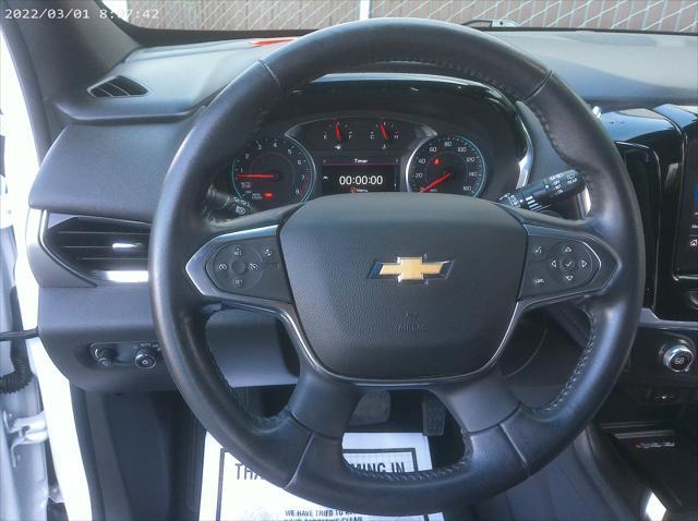 Photo of 2022 White Chevrolet Traverse