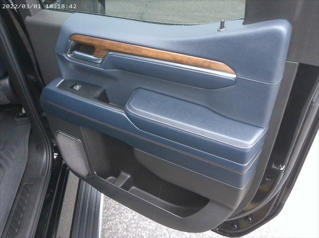 Photo of 2023 Black Chevrolet Silverado 1500