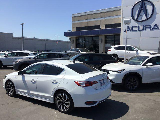 Photo of 2018 Bellanova White Pearl Acura ILX