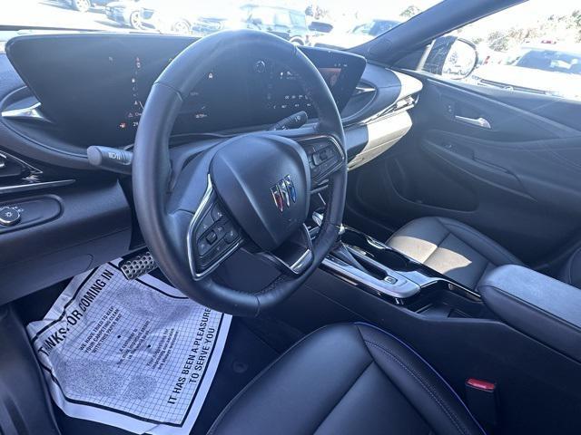 Photo of 2024 Ebony Twilight Metallic Buick Envista