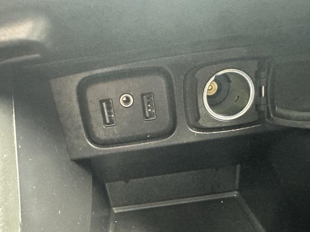Photo of 2022 Summit White Buick Encore
