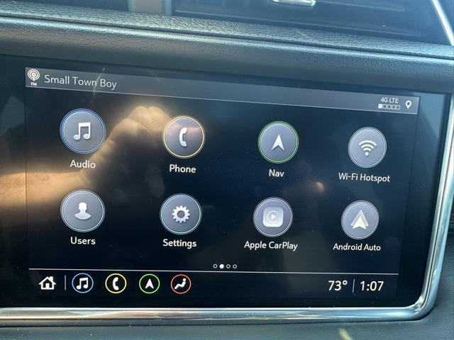 Photo of 2021 White Frost Tricoat GMC Yukon XL