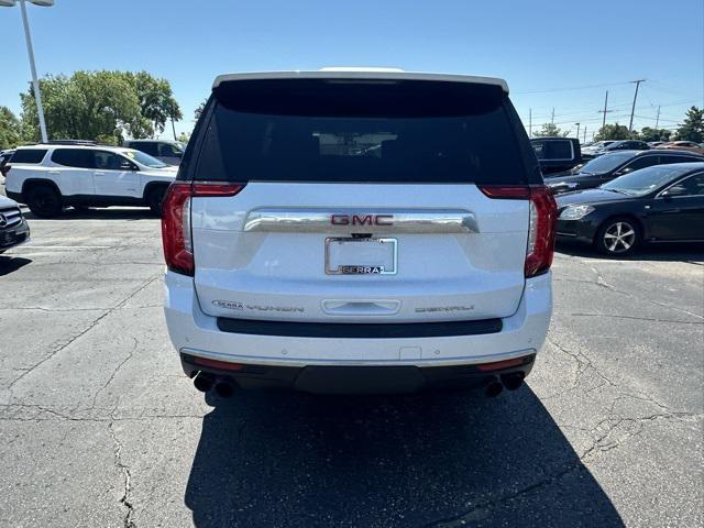 Photo of 2021 White Frost Tricoat GMC Yukon XL
