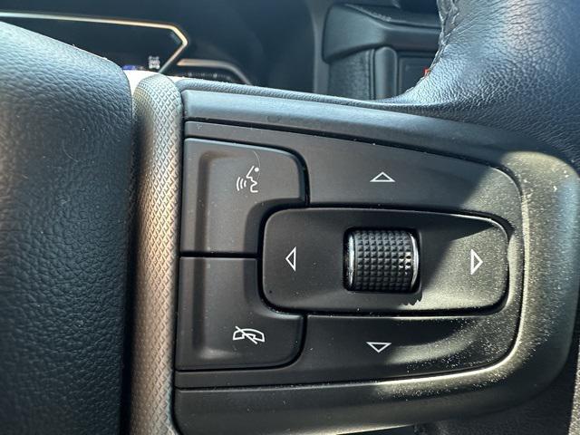 Photo of 2021 White Frost Tricoat GMC Yukon XL