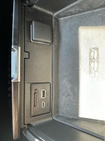 Photo of 2021 White Frost Tricoat GMC Yukon XL