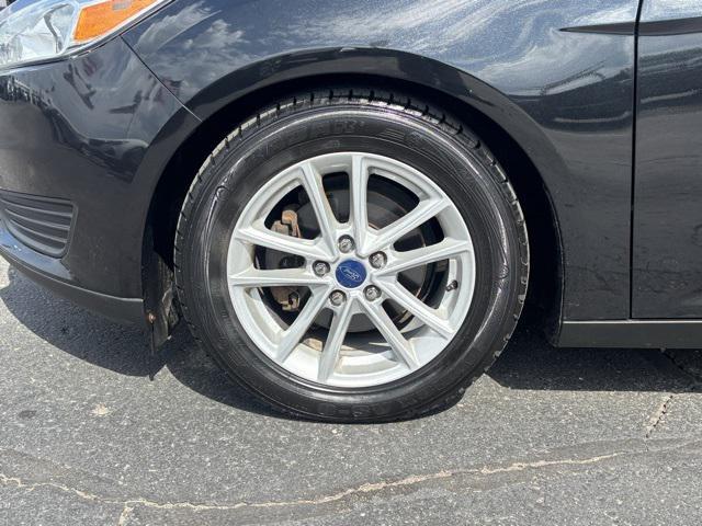 Photo of 2015 TUXEDO BLACK Ford Focus