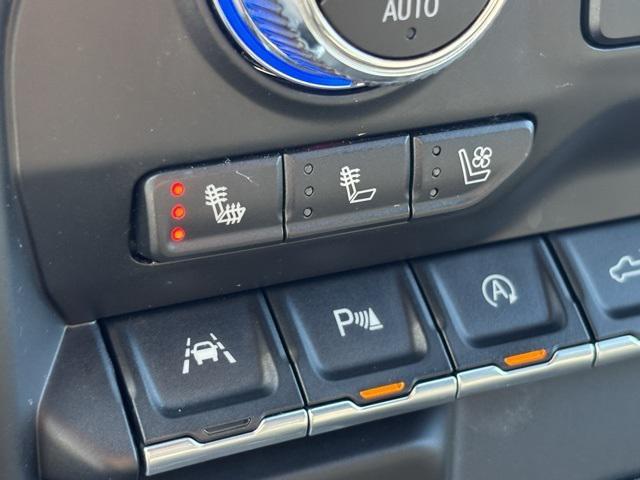 Photo of 2020 Onyx Black GMC Sierra 1500