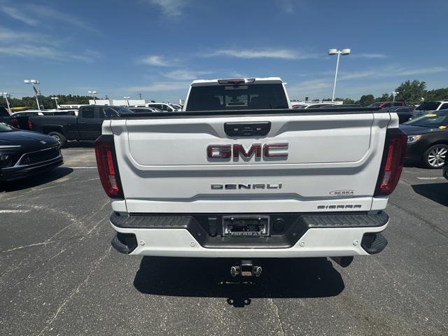 Photo of 2023 White Frost Tricoat GMC Sierra 2500