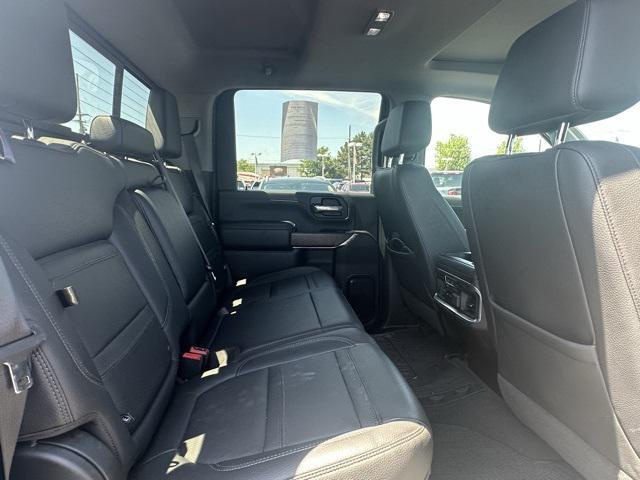 Photo of 2023 White Frost Tricoat GMC Sierra 2500