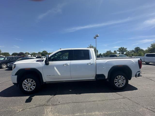 Photo of 2023 White Frost Tricoat GMC Sierra 2500