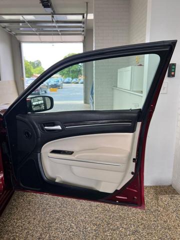 Photo of 2016 Velvet Red Pearlcoat Chrysler 300