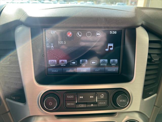 Photo of 2016 Sparkling Silver Metallic GMC Yukon XL