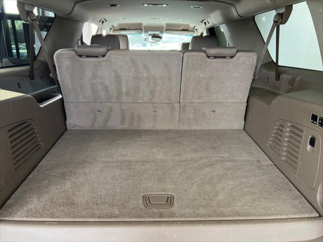 Photo of 2016 Sparkling Silver Metallic GMC Yukon XL