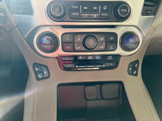 Photo of 2016 Sparkling Silver Metallic GMC Yukon XL