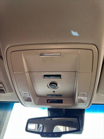 Photo of 2016 Sparkling Silver Metallic GMC Yukon XL