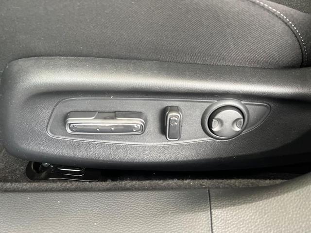 Photo of 2025 Solar Silver Metallic Honda Accord Hybrid