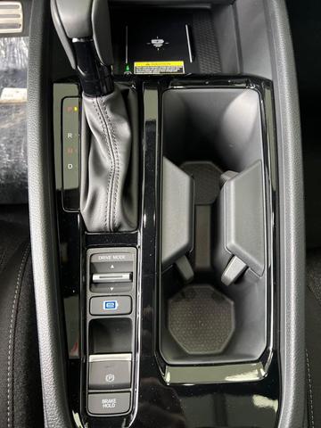 Photo of 2025 Solar Silver Metallic Honda Accord Hybrid