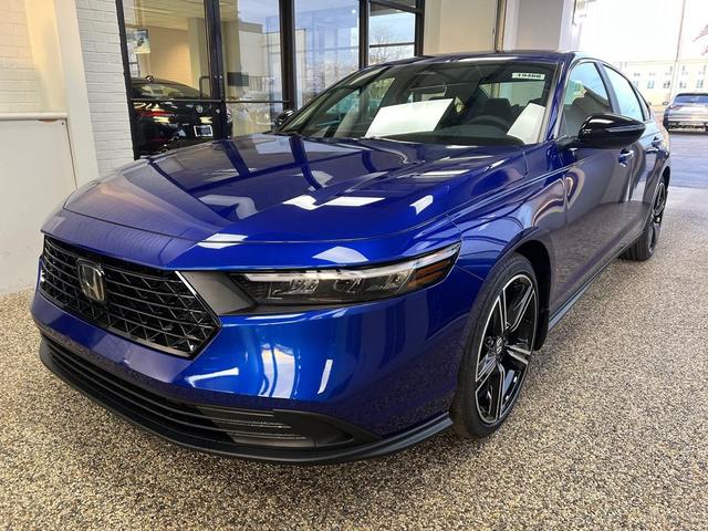 Photo of 2025 Still Night Pearl Honda Accord Hybrid