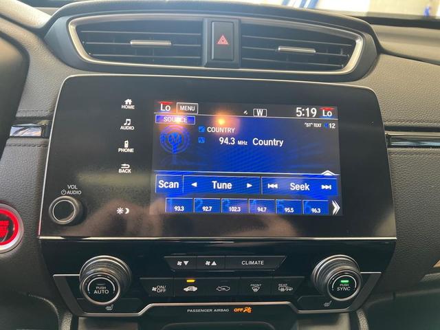 Photo of 2018 White Diamond Pearl Honda CR-V