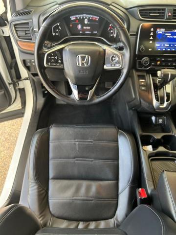 Photo of 2018 White Diamond Pearl Honda CR-V