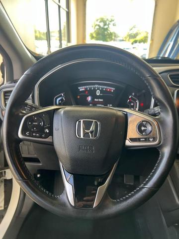 Photo of 2018 White Diamond Pearl Honda CR-V