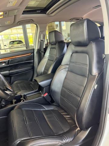 Photo of 2018 White Diamond Pearl Honda CR-V