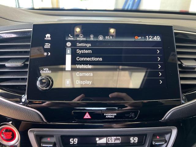 Photo of 2021 Platinum White Pearl Honda Pilot