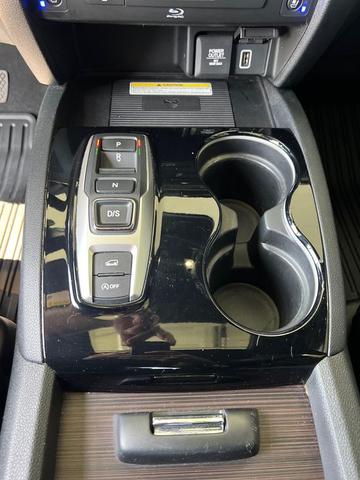 Photo of 2021 Platinum White Pearl Honda Pilot