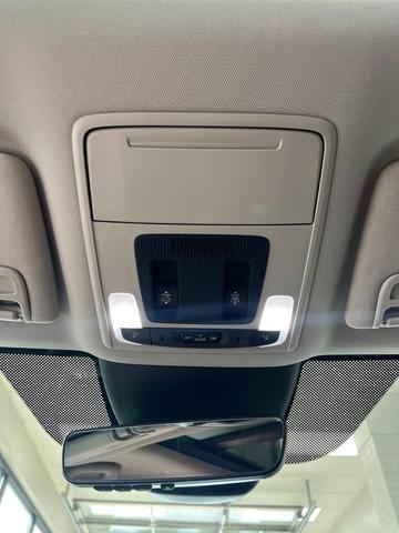 Photo of 2025 Platinum White Pearl Honda Pilot